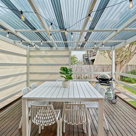 4-Bed Beach House With Garden & Alfresco Dining Tomakin 외부 사진