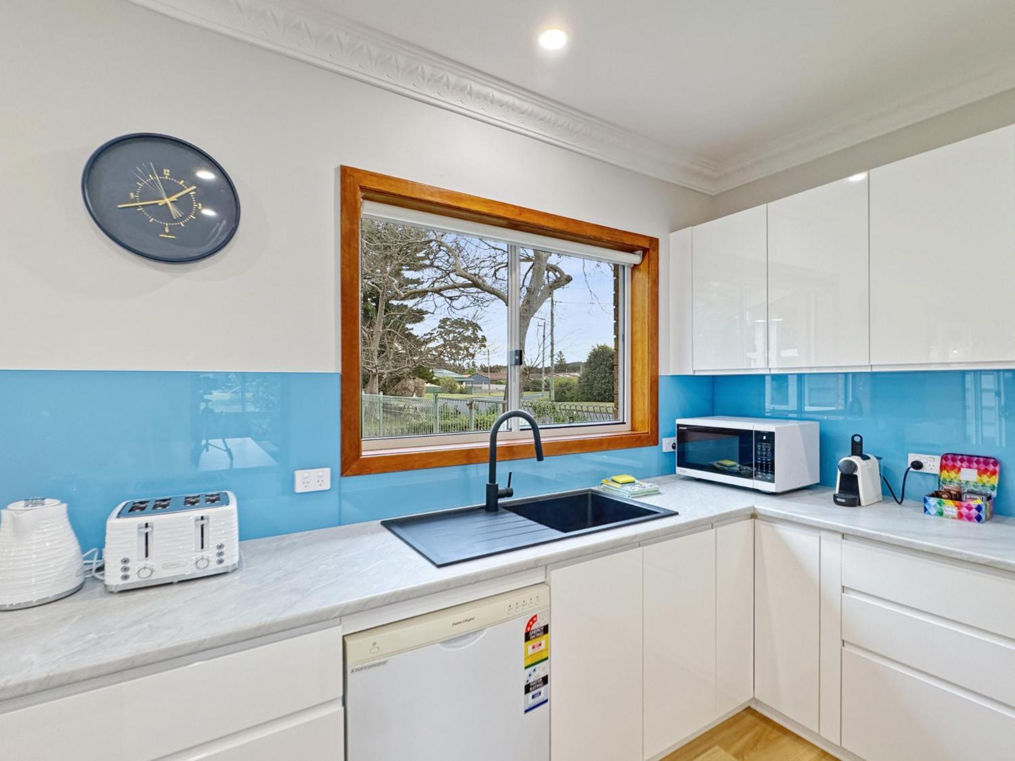 4-Bed Beach House With Garden & Alfresco Dining Tomakin 외부 사진