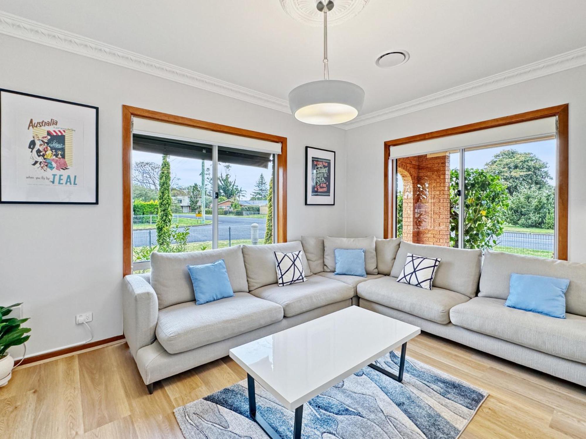 4-Bed Beach House With Garden & Alfresco Dining Tomakin 외부 사진